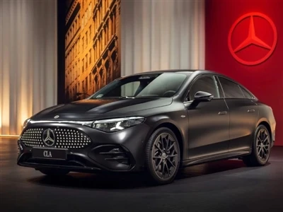 Mercedes Sells More Electric Cars Again