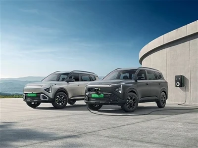 Kia Adds New Trims, 6-seater Option To Carens Clavis EV Line-up